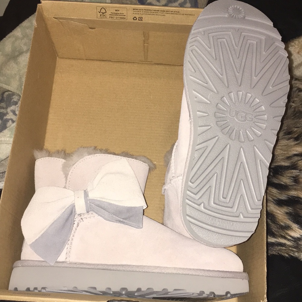 Uggs With Classic Mini Two-Tone Bow